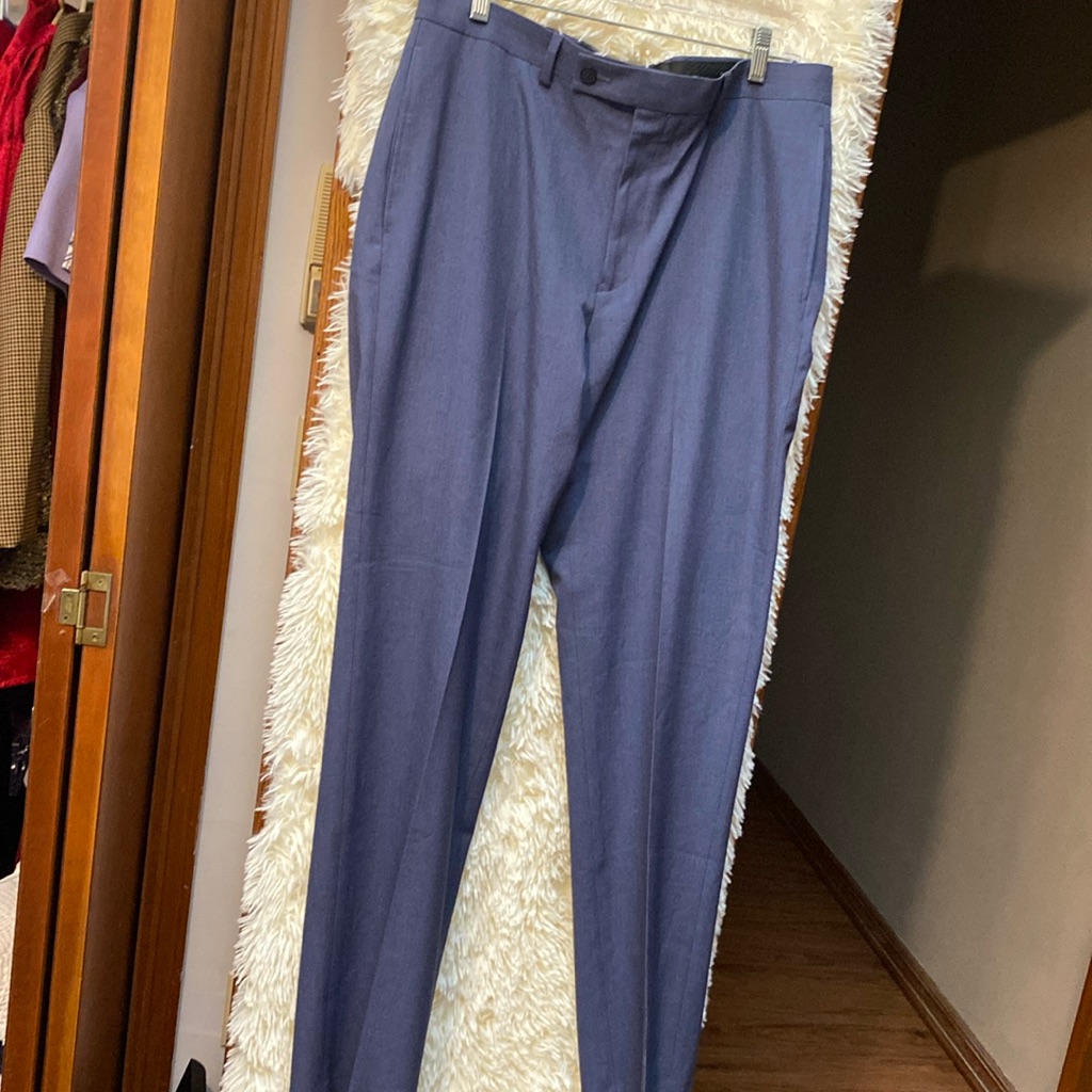 Van Heusen Flex Size 34x32 Slim Fit Blue Haze Pants